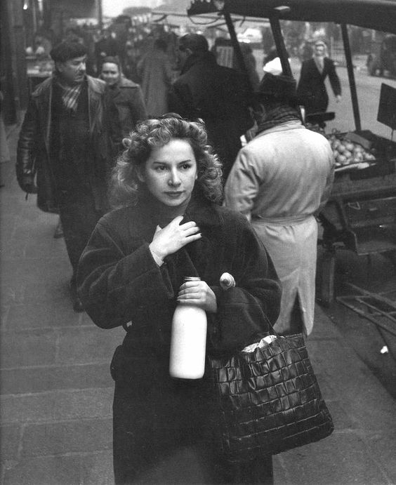 mamma drammatica con latte.jpg